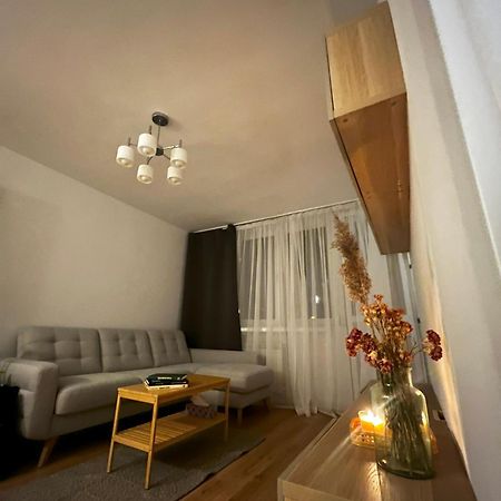 ワルシャワApartament Mila - Muzeum Polinアパートメント エクステリア 写真