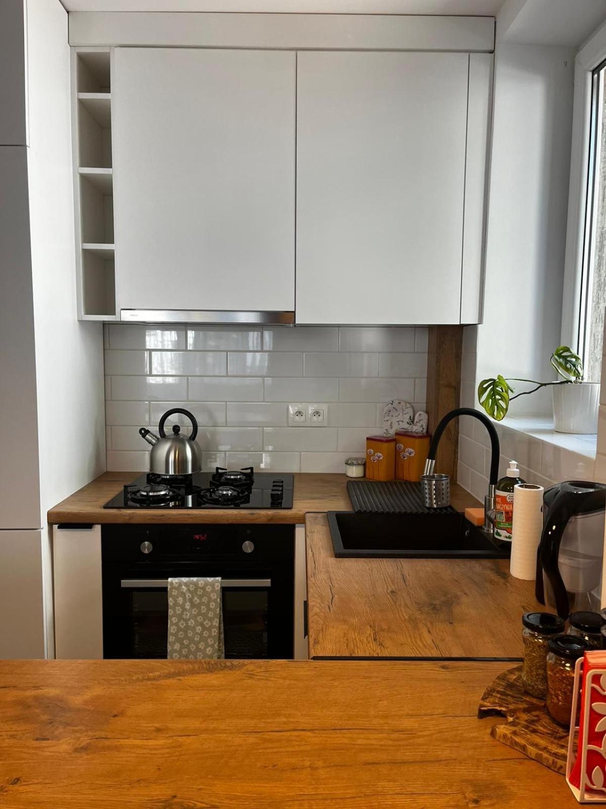 ワルシャワApartament Mila - Muzeum Polinアパートメント エクステリア 写真
