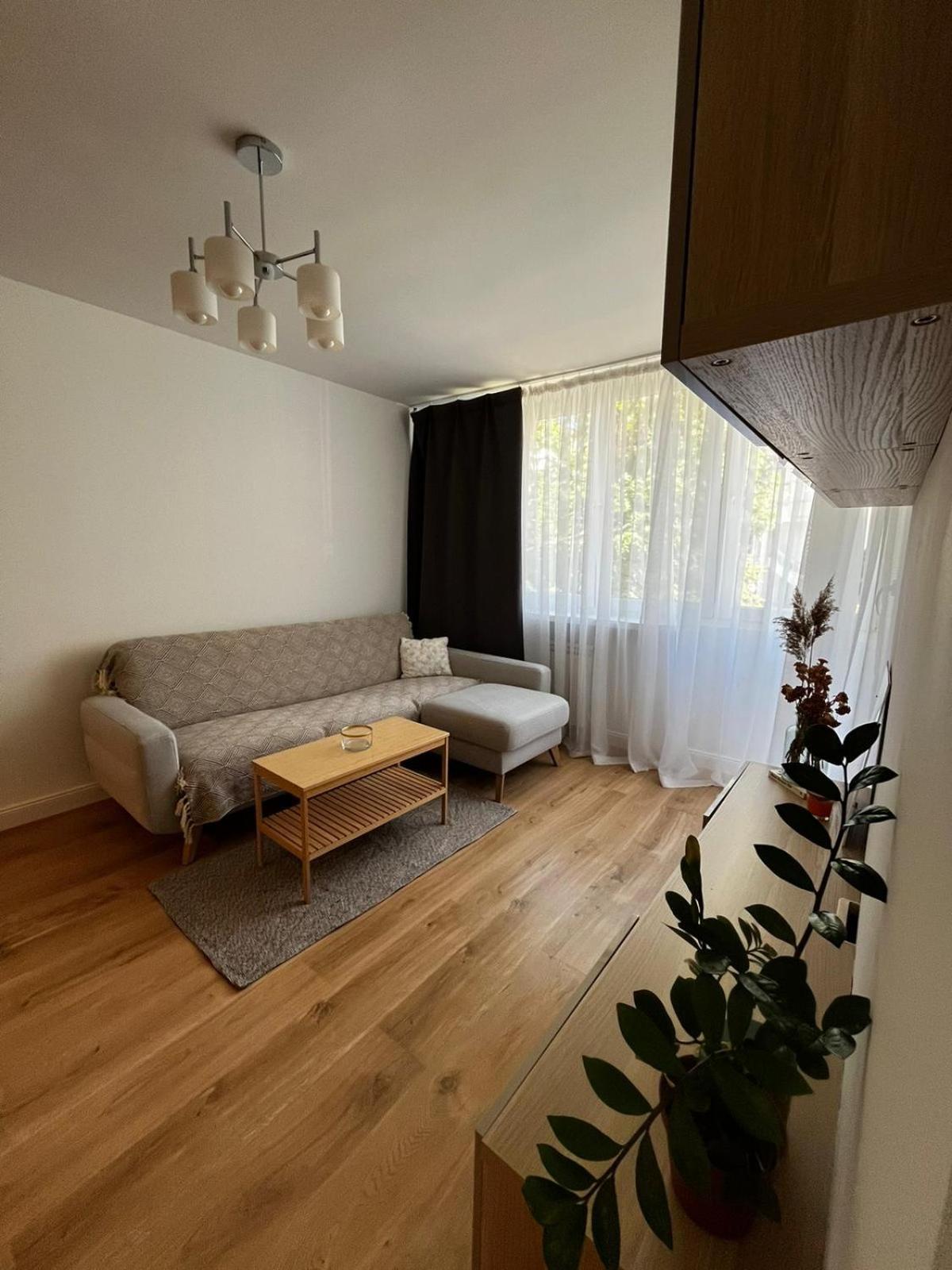ワルシャワApartament Mila - Muzeum Polinアパートメント エクステリア 写真